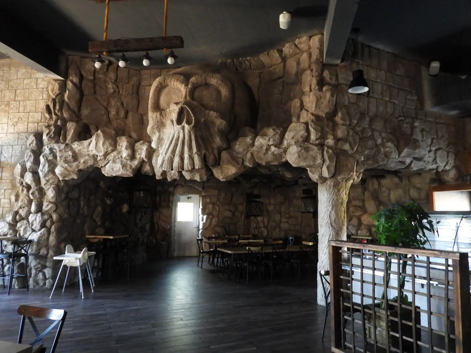 Restoran "Fat Pirate Cave" - Dalmaland